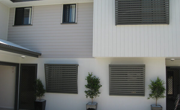 Slatted Privacy Screens for Windows