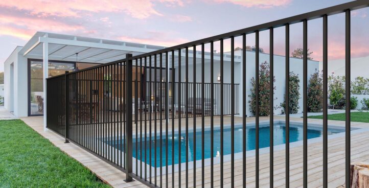 ALUMINIUM POOL AND GARDEN FENCING